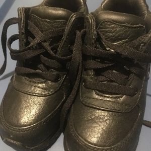 Boys Nike acg waterproof sneaker boots